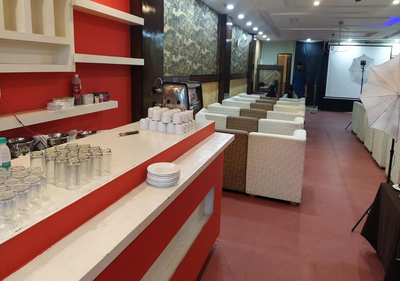 Hotel Eurasia Mohali International Airport Zirakpur Exterior foto
